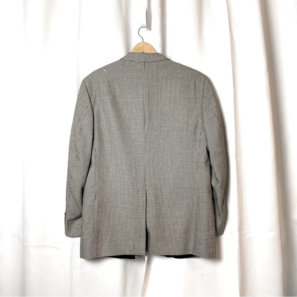 Meeting Street Cool Houndstooth Pattern Silk and Wool Blend Man’s Sport Coat - Picture 2 of 7